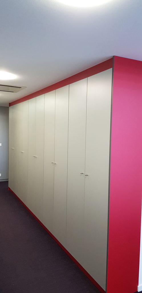 Armoires murales sur mesure