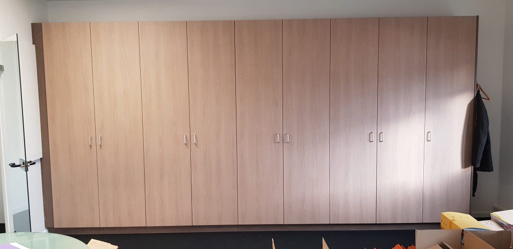 Meubles armoires sur mesure